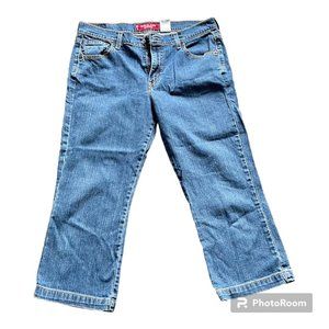 RED TAB LEVI Capri's for Women,  Size 10/12